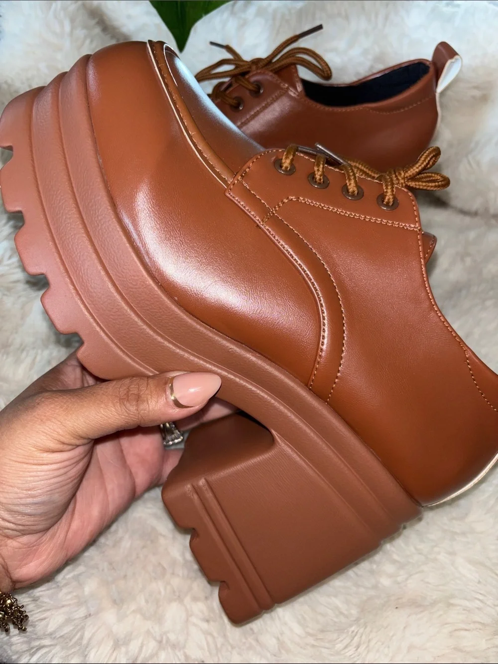 Brown Platform Lace-Up Heeled Oxfords